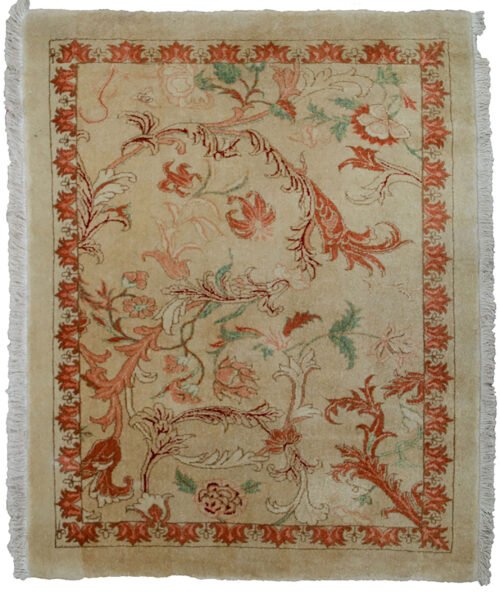 “Fine Persian Tabriz rug with earthy floral design” “Unsymmetrical floral motif rug made with handspun wool” “Handwoven Tabriz rug in natural dyes and muted tones” “Contemporary style Persian Tabriz rug with traditional weaving”