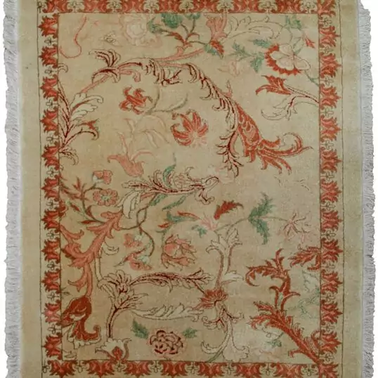 “Fine Persian Tabriz rug with earthy floral design” “Unsymmetrical floral motif rug made with handspun wool” “Handwoven Tabriz rug in natural dyes and muted tones” “Contemporary style Persian Tabriz rug with traditional weaving”
