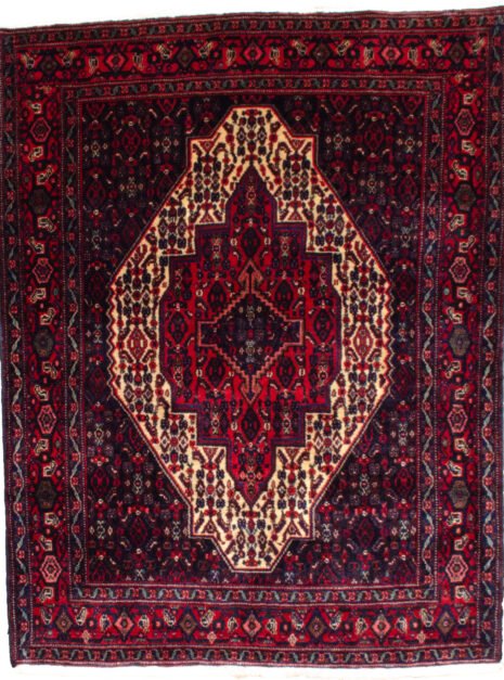 11770-Senneh-160x122cm.jpg alt="Antique Senneh rug with three medallion Herati design" alt="Fine Persian knot Senneh carpet with traditional Kurdish pattern" alt="Classic antique Persian rug from Senneh with high-quality wool" alt="Collectible Senneh rug featuring Herati motif and medallions"
