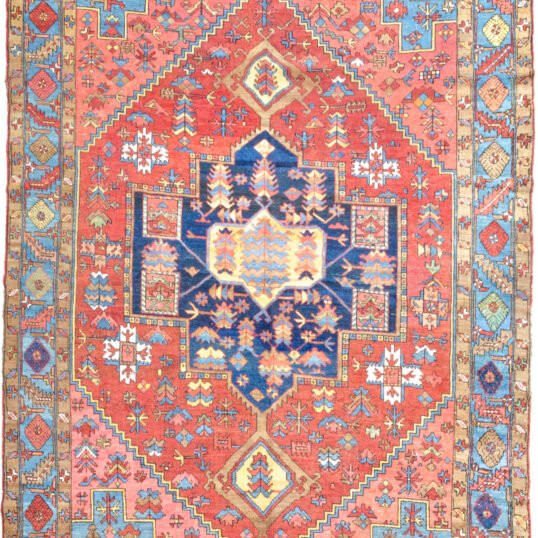 alt="Unusual Heriz or Karaja carpet with terracotta ground and blue, peach, yellow accents" alt="Characterful Persian rug with unique medallion and harmonious colour palette" alt="Restored antique Heriz Karaja rug with geometric motifs and warm tones" alt="Decorative Heriz rug with rare spandrel design and terracotta base"