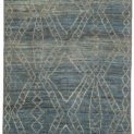 alt="Modern Ushak-style rug with handspun wool and tonal shading" alt="Contemporary design carpet with 3D effect and natural dyes" alt="New production Ushak rug with subtle colour variations" alt="Modern Persian carpet with high-quality wool and elegant pattern"