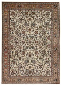 alt="Vintage Tabriz carpet with fine floral design and soft colours" alt="Elegant Persian rug from Northwest Iran with all-over floral pattern" alt="High-quality wool Tabriz rug with balanced colour palette" alt="Finely woven Persian carpet with timeless elegance"