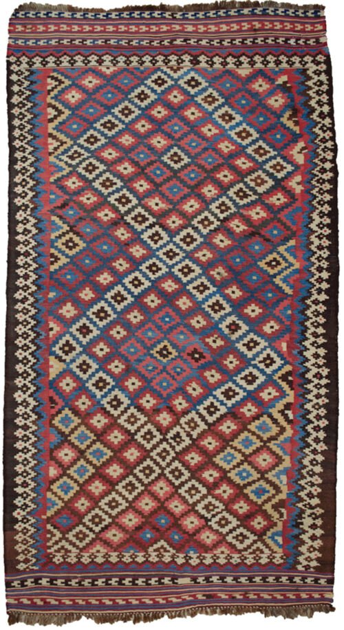 alt="Antique Bakhtiar kilim with diamond motifs and geometric border" alt="Decorative Persian kilim with soft wool and natural dye patina" alt="Room-sized Bakhtiar kilim with repeated diamonds and rare dimensions" alt="Close-up of antique kilim showing soft shiny wool and natural dye tones"