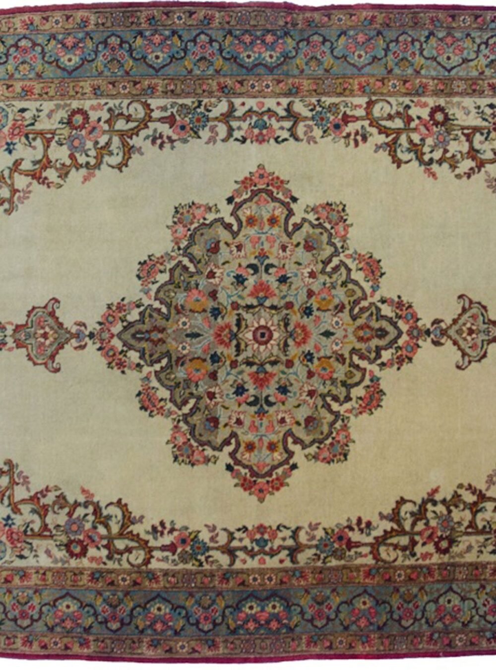 831-Qum-204x137cmr.jpg 831-Qum-204x137cmr.jpg