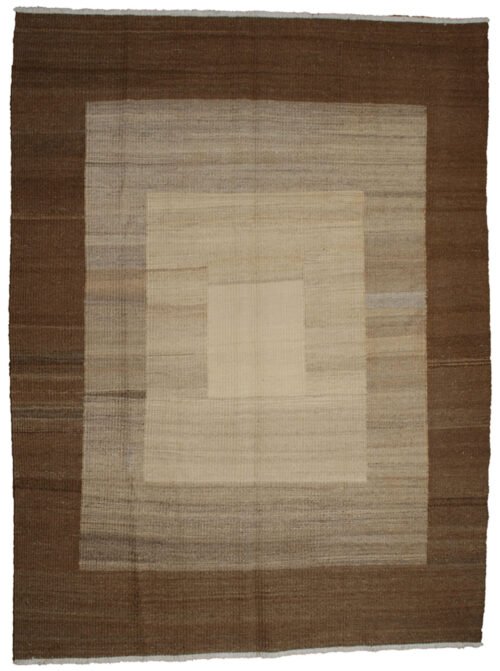 alt="Handwoven kilim with earthy modern design and undyed wool" alt="Durable heavy kilim rug with simple flatweave and natural dyes" alt="Old kilim production with robust weave and minimalist aesthetic" alt="Modern Persian kilim made from handspun wool in neutral tones"