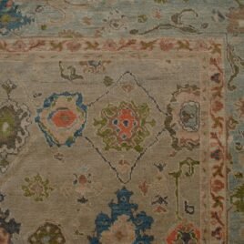 Dropbox_Mehdi-13409-Close-Up1.jpg