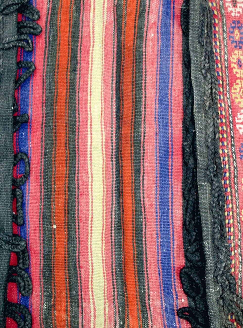 Dropbox_Mehdi-H224-Close-Up1.jpg Dropbox_Mehdi-H224-Close-Up1.jpg