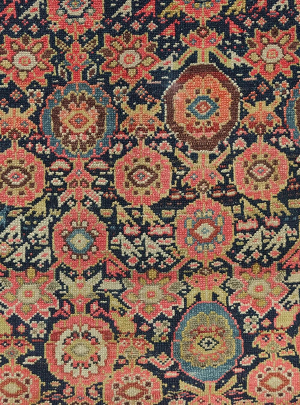 Dropbox_Mehdi-H262-Closeup.jpg Dropbox_Mehdi-H262-Closeup.jpg