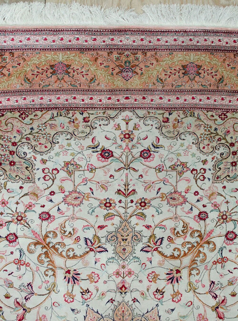 Dropbox_Mehdi-H311-Close-Up2.jpg Dropbox_Mehdi-H311-Close-Up2.jpg