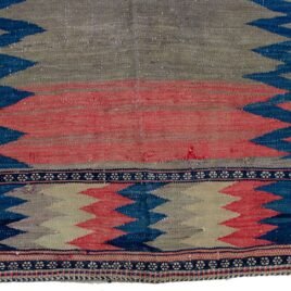 Dropbox_Mehdi-H339-Close-Up.jpg