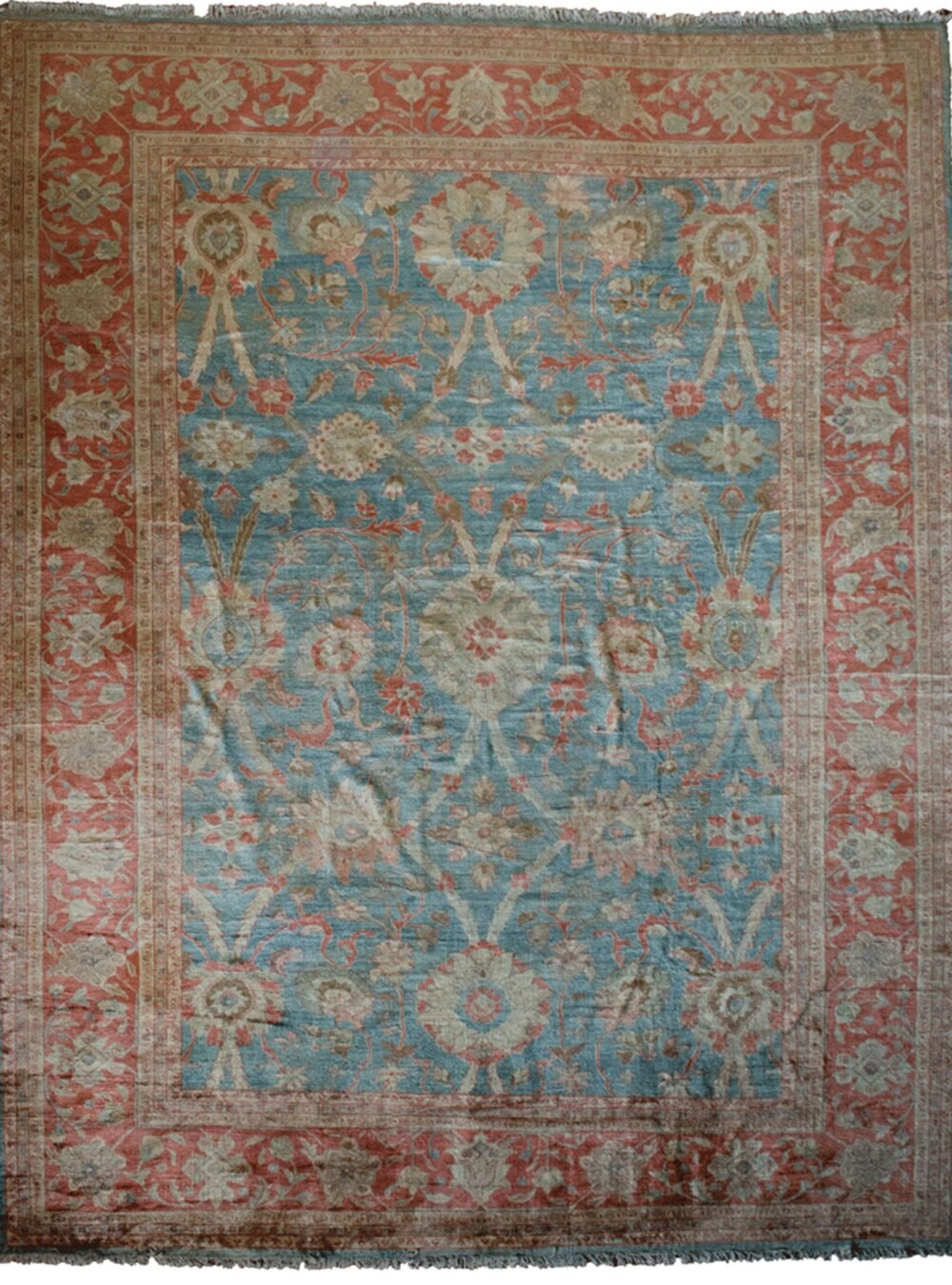 alt="Sultanabad carpet with light blue ground and large floral design" alt="Handmade Persian-style rug with natural dyes and soft red border" alt="Sultanabad rug in handspun wool with botanical motifs" alt="Decorative blue and red Persian carpet with vines and flowers"