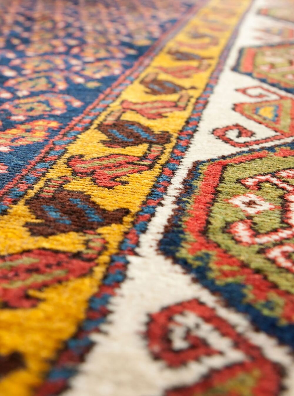 Dropbox_Mehdi-M124-Artistic.jpg Dropbox_Mehdi-M124-Artistic.jpg