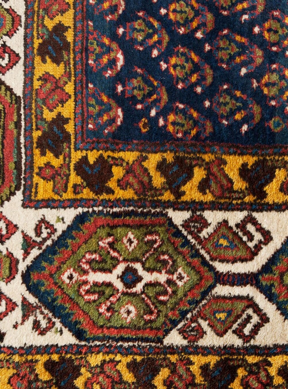 Dropbox_Mehdi-M124-Close-Up.jpg Dropbox_Mehdi-M124-Close-Up.jpg