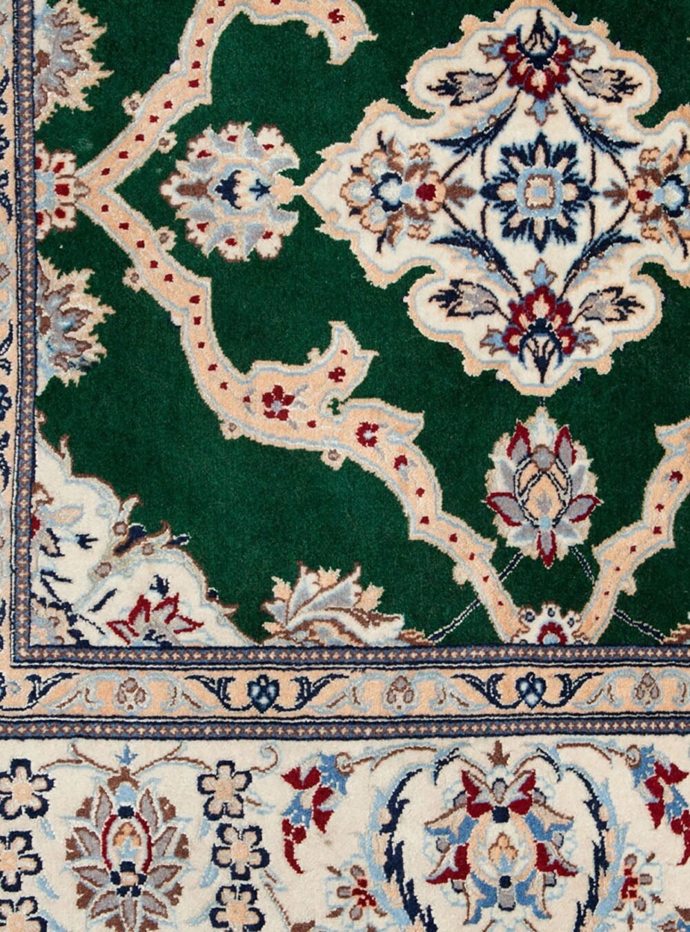 Dropbox_Mehdi-M181-Close-Up.jpg Dropbox_Mehdi-M181-Close-Up.jpg