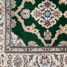 Dropbox_Mehdi-M181-Close-Up.jpg