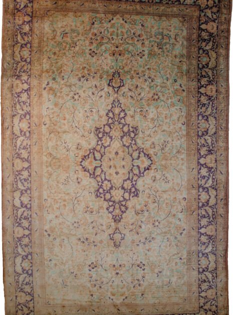 alt="Silk Qum rug with medallion and floral bird border" alt="Cream and blue Persian rug with tea-wash finish" alt="Fine silk carpet from Qum with bird and flower design" alt="Elegant Persian silk rug with harmonious toned colours"
