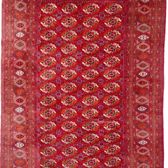 alt="Fine Turkmen carpet with Tekke Gul motif in excellent condition" alt="Masterwoven Gushly Gul rug with sharp design details" alt="Tribal Turkmen rug featuring traditional Tekke symbols" alt="Red field Turkmen carpet with crisp geometric gul design"