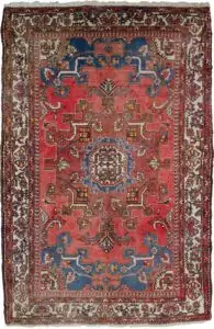 alt="Tafresh rug with Sunburst medallion on rose field" alt="Persian rug with bold spandrels and cream paisley border" alt="Vintage Tafresh carpet with soft colour palette and traditional design" alt="Handwoven Tafresh rug with central medallion and paisley motif"