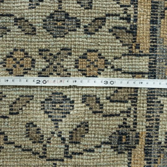 13571---305x243---003