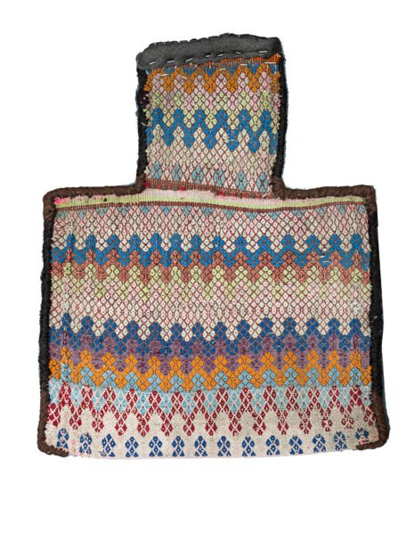 alt="Qashqai salt bag with Suzani weave in red, blue, brown, and orange" alt="Handwoven Persian tribal bag with intricate patterns and dual-sided design" alt="Vintage nomadic salt bag from Iran with colorful traditional motifs" alt="Qashqai Namakdan textile featuring bold Suzani-style embroidery"
