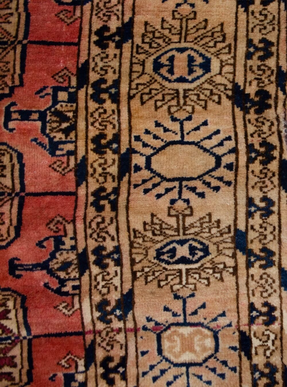 M419-Repair soft-red-tribal-carpet-with-cream-border