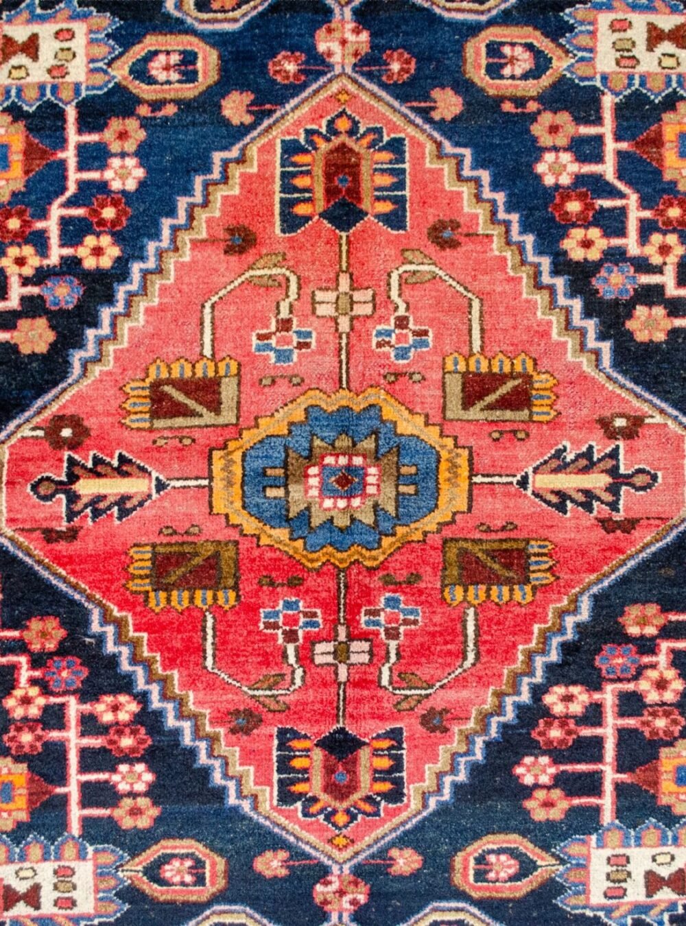 H382-Close-up1 natural-dye-medallion-rug-saveh.jpg