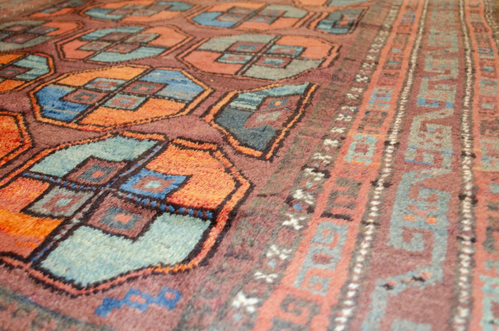 H386-Angle tribal-persian-rug-with-wide-kilim-ends.jpg