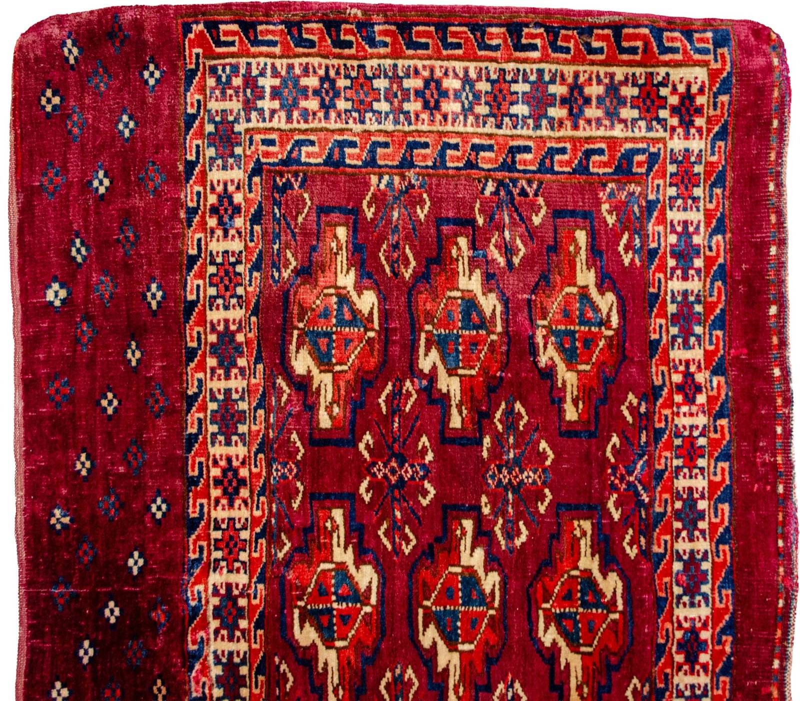 H387-Close-up nomadic-juval-bag-face-three-row-gul.jpg