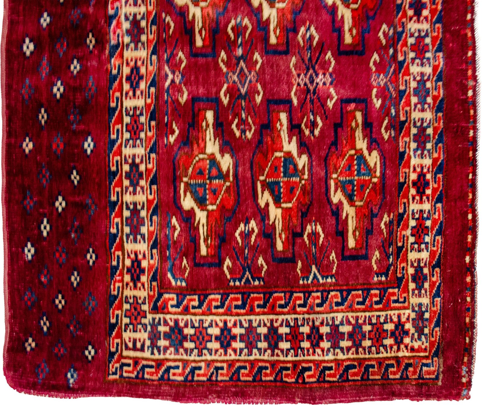 H387-Close-up1 nomadic-juval-bag-face-three-row-gul.jpg