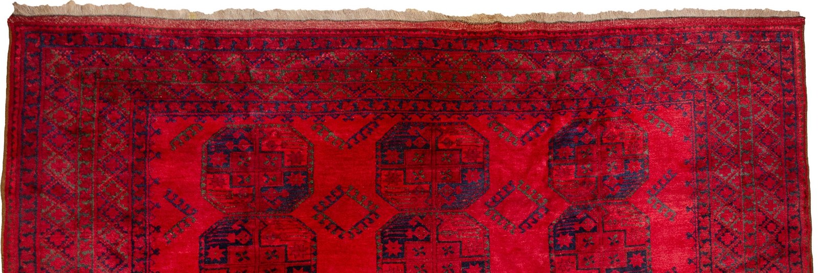 H391-Close-up elephant-foot-gul-tribal-persian-rug.jpg