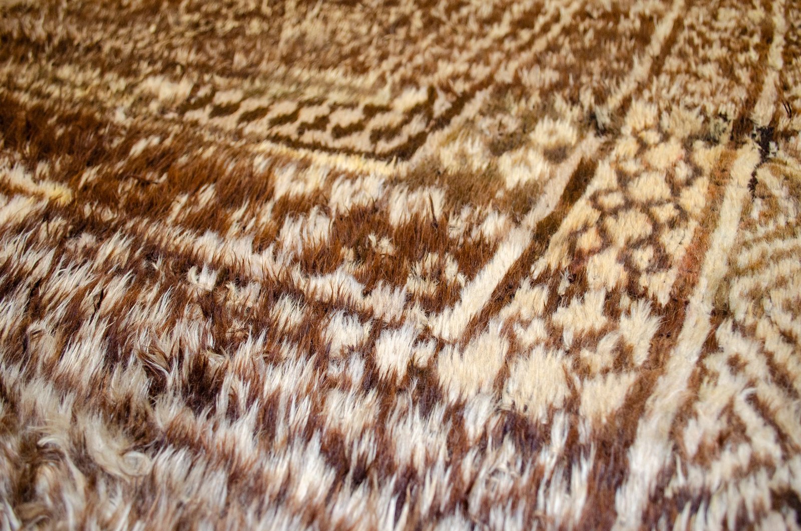 94-41-Angle shaggy-wool-nomadic-sleeping-mat-rug.jpg