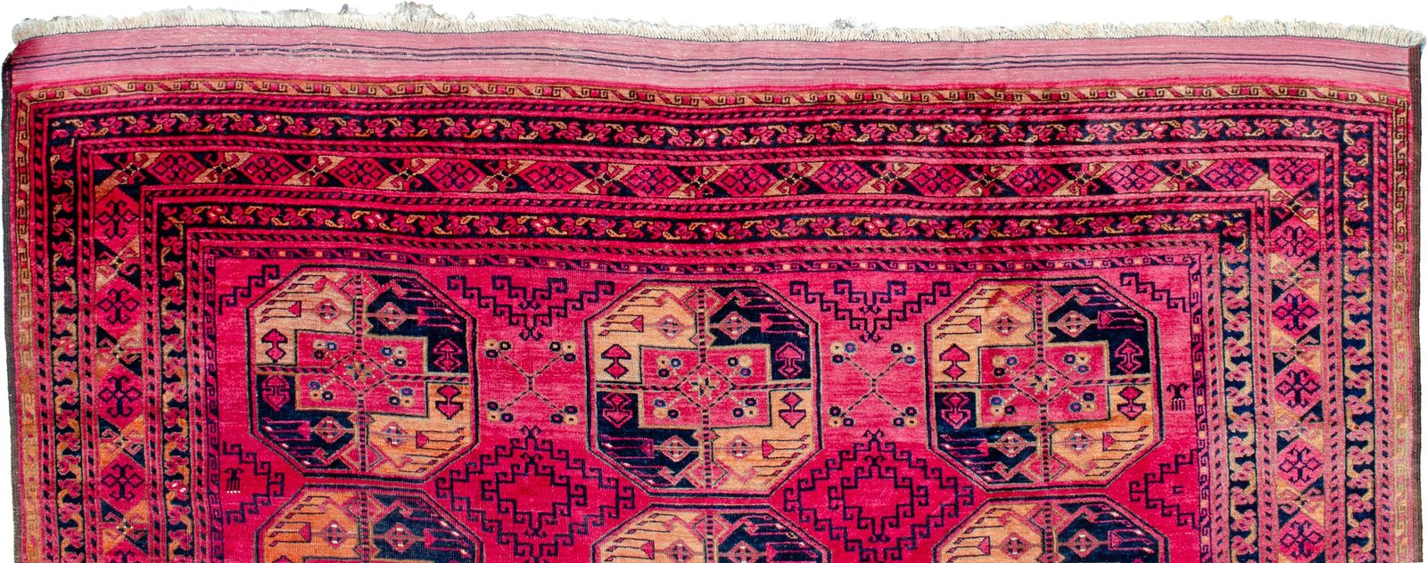 H402-Close-up intact-kilim-ends-turkmen-carpet.jpg