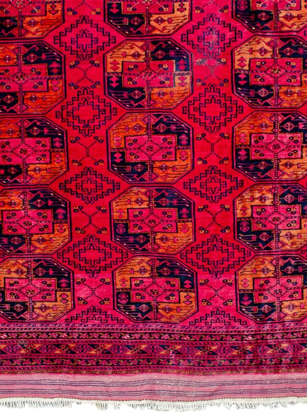 H402-Close-up2 intact-kilim-ends-turkmen-carpet.jpg