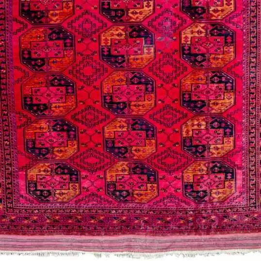 intact-kilim-ends-turkmen-carpet.jpg