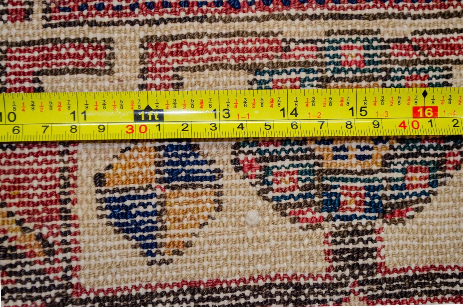 H379-Back tulip-motifs-kolyai-rug-detail.jpg