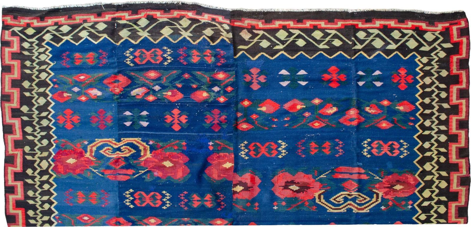 H407-Close-up- two-segment-construction-kilim-center-detail.jpg