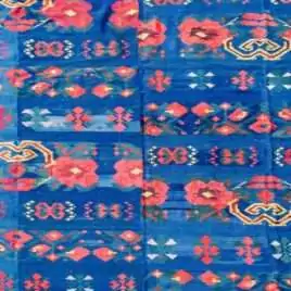 two-segment-construction-kilim-center-detail.jpg