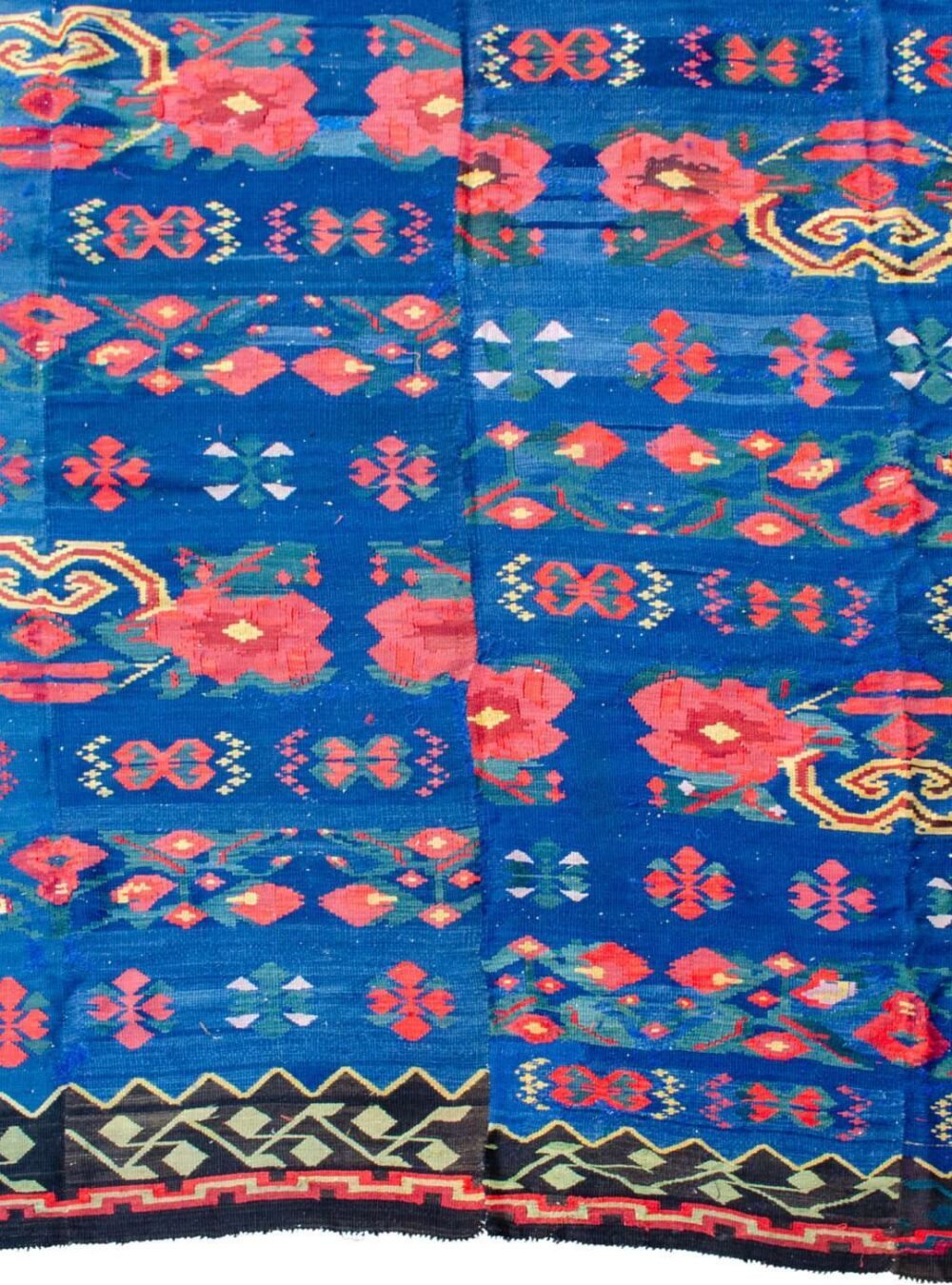 H407-Close-up2- two-segment-construction-kilim-center-detail.jpg