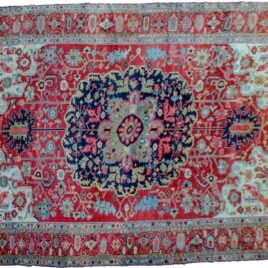 nested-green-medallion-heriz-rug.jpg